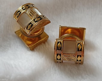 Vintage 1960s snap cufflinks damascene toledo faux mother of pearl in gold tone
