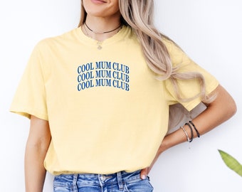 Cool Mum Club T-Shirt for Mother's Day New Mum Gift For Postpartum Mama Oversized Trendy Retro Yellow T-Shirt For Mum of Toddlers Gift