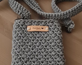 Crocheted cell phone bag to hang around your neck