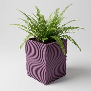 Vågig fyrkantig kruka med fat: 3D-printad ribbad växtkruka med dränering