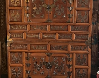 ANTIQUE KOREAN TANSU Wedding Chest | Antique Asian Cabinet | Asian Furniture and Decor | Korean Storage Cabinet | Versatile Cabinet