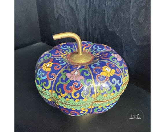 Chinese Gourd Shaped Cloisonne Box Chinese Gourd Shaped Cloisonne Box