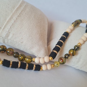Phone Jewelry | Boho style | handmade jewelry | khaki and black beads