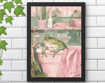 Puede incluir: Una rana verde se sienta en una bañera rosa con una toalla drapeada sobre el lado. La bañera está decorada con detalles florales y se encuentra sobre un suelo de baldosas. La rana mira hacia la derecha con una expresión relajada.