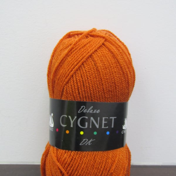 Brand New Deluxe Cygnet Yarn - Burnt Orange - DK - 100g - Acrylic - Machine Washable - Knitting and Crochet Wool