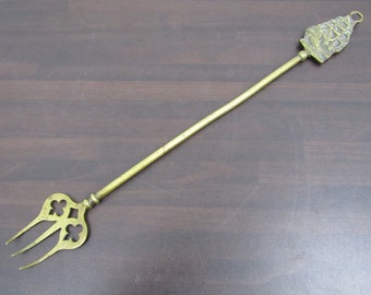 Vintage Brass Fire Toasting Fork HMS Victory Ship Design Handle Fireside Accessory Cottagecore Countryside Wall Décor