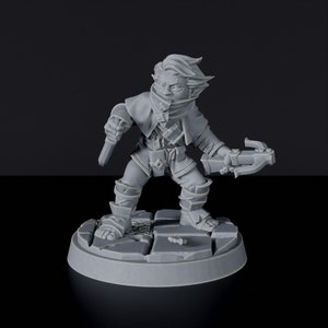Halfling Rogue DnD inspirado em Fantasy DnD RPG de mesa Mini ótima ideia de presente em miniatura para fãs de Dungeon and Dragons pintando figura de resina 3D