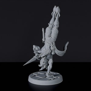 Elf Rogue Male DnD ispirato Fantasy DnD da tavolo RPG Mini Grande idea regalo in miniatura per i fan di Dungeon and Dragons Pittura figura in resina 3D