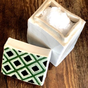 Rustic Ceramic Salt Pot with Lid: Handmade Maldon Pattern Kitchen Jar
