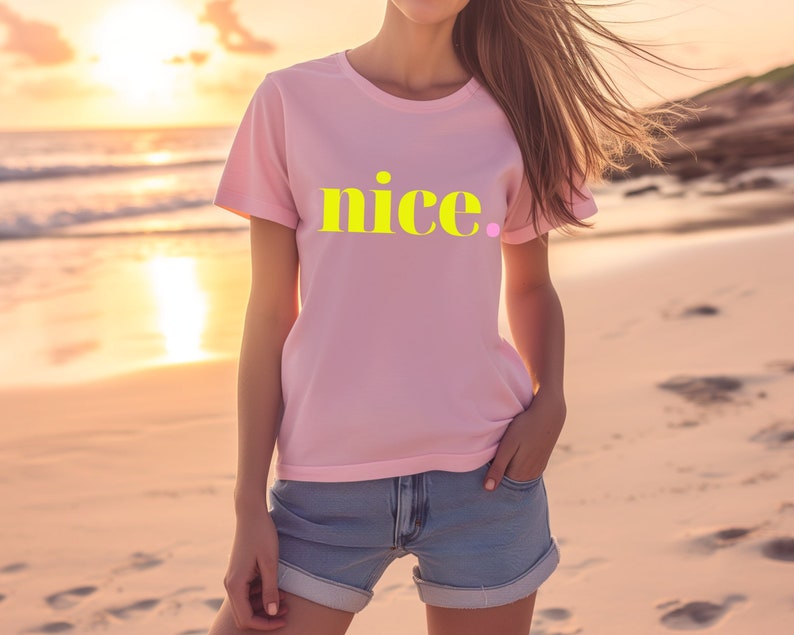 T-Shirt Nice, minimalistisches T-Shirt mt Slogan Pale Pink