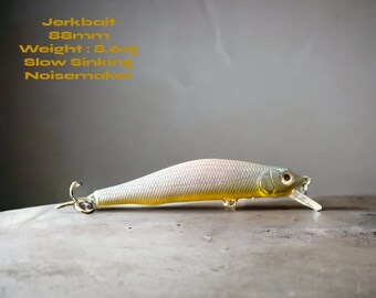 Handcrafted and hand-painted &quot;SilverFlash&quot; Jerkbait for Black Bass fishing - Unique hard lure