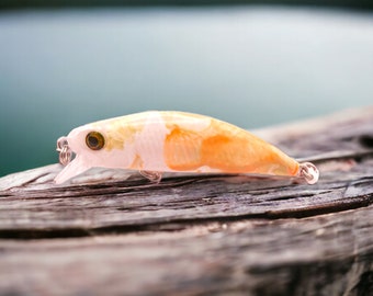 Leurre artisanal unique 'Saint Jacques' pour la pêche à la truite Fario et Arc-en-ciel.