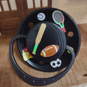 Littlespace Super Sports Ciuccio per adulti