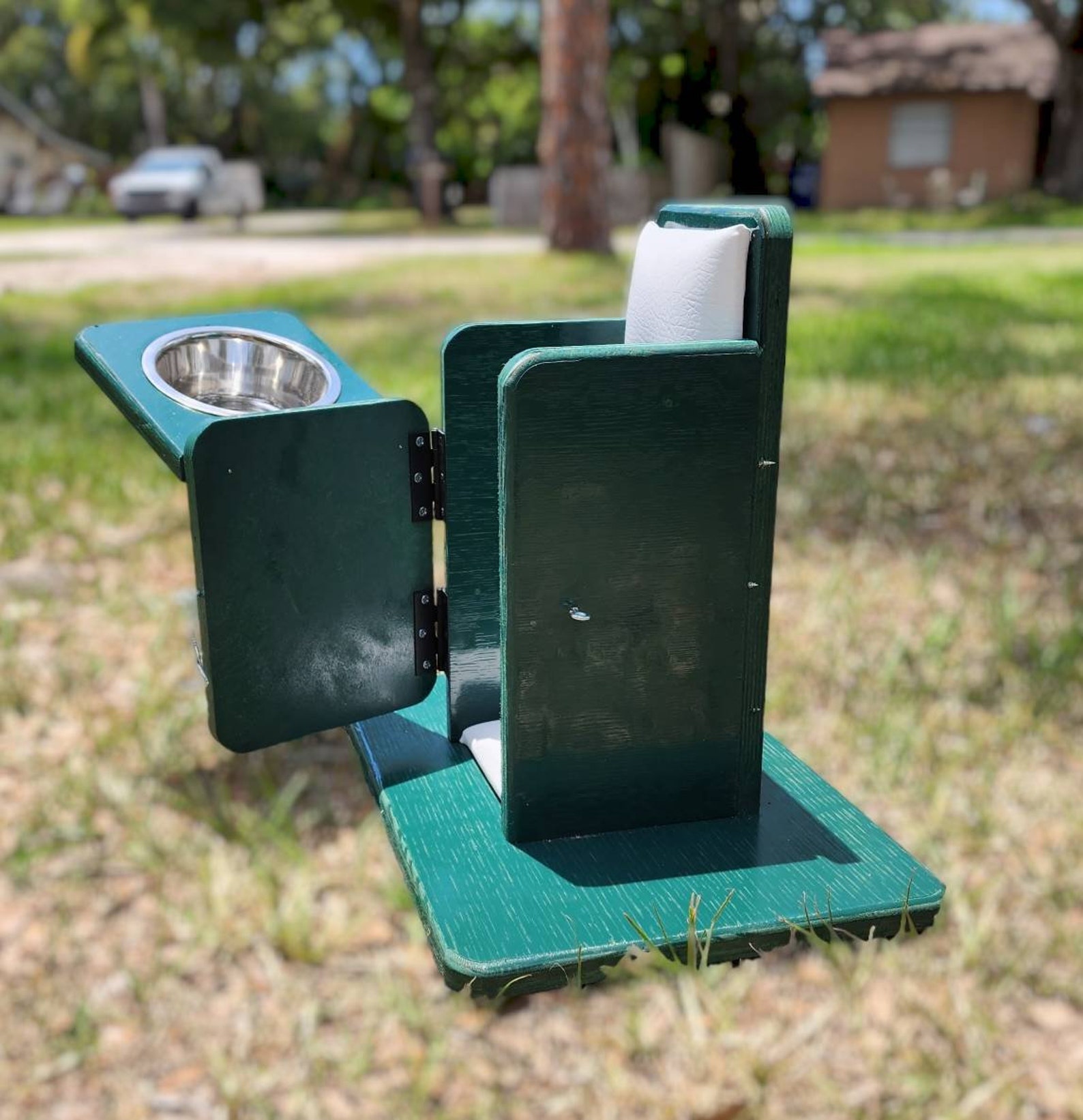 Bailey Chair for Dogs, High Chair for Dogs, Elevated Eating Chair for