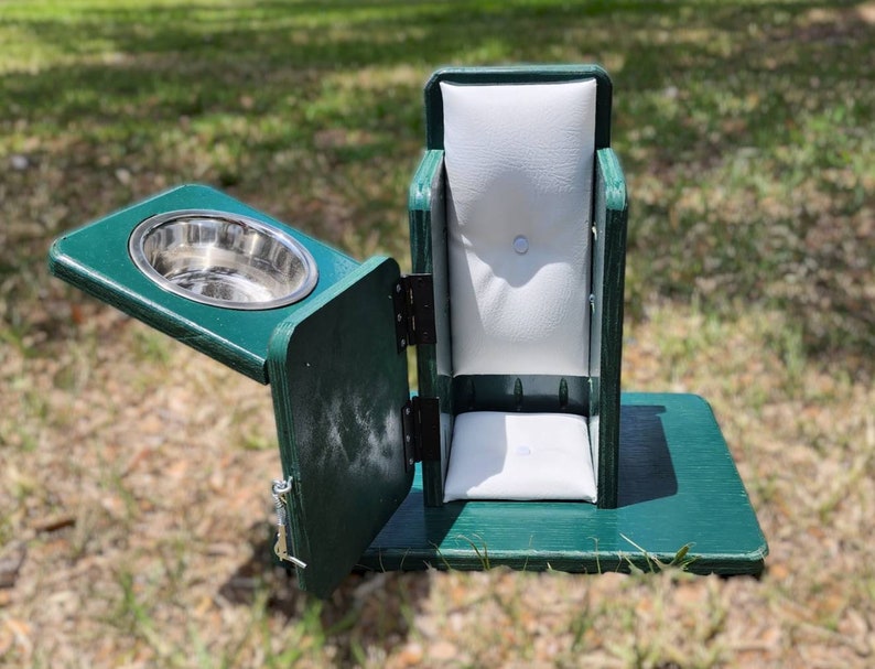 Bailey Chair for Dogs, High Chair for Dogs, Elevated Eating Chair for