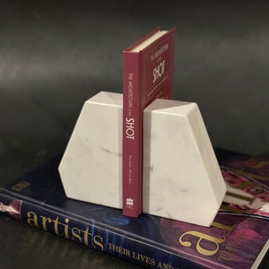 White Bookend Decor, Modern Desk Decor, Bookshelf Decor, Bookends Aesthetic Set, Desk Organizer Bookends, Decorative Bookend, Unique Bookend