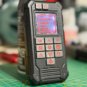 3D Printed Sci-Fi Light-Up Palm Communications Device – Space Suit Cosplay Prop Accessory