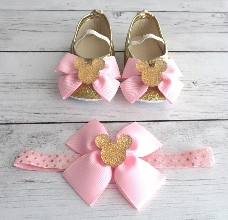 Zapatos de Minnie Mouse rosas y dorados: zapatos para primer cumpleaños, primeros pasos, mocasines, zapatos con brillantina dorada, Minnie Mouse rosa para primer cumpleaños imagen 1