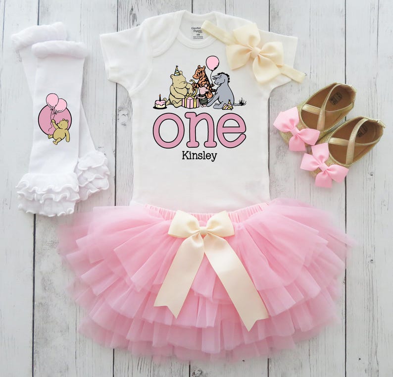 Conjunto clásico de Winnie the Pooh para el primer cumpleaños con tutú - Vestido vintage de Pooh para niña, vestido de primer cumpleaños para niña, tutú de cumpleaños para bebé de un año imagen 6