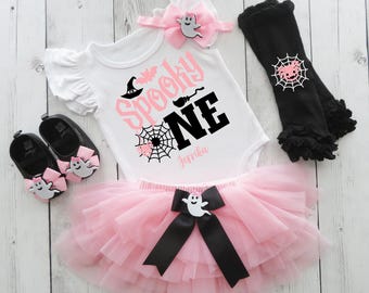 Spooky One Birthday Outfit in light pink and black - our little boo is one, halloween 1st birthday, ruffle sleeves, pastel halloween girl