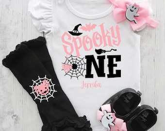 Gruseliger Geburtstags-Bodysuit - Halloween-Geburtstag, rosa schwarz Halloween, pastell-halloween, Rüschenärmel