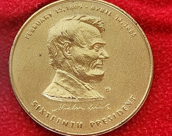 Medallic Art Co. MACO Abraham Lincoln Sixteenth President Commemorative Bronze Coin with Paperwork