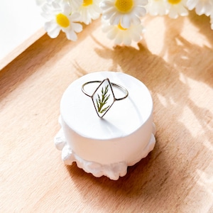 Handmade US 7 Real Fern Leaf Ring, Dried Pressed Leaves Ring, Green Leaf Rhombus Resin Ring, Natural Jewelry, Christmas Anniversary Gift