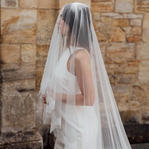 GIGI LACE VEIL Chantilly lace two-tier wedding veil image 7
