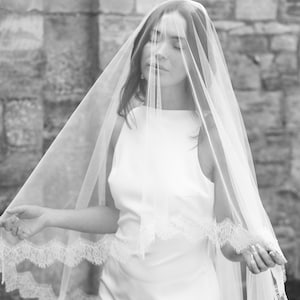 GIGI LACE VEIL Chantilly lace two-tier wedding veil image 1