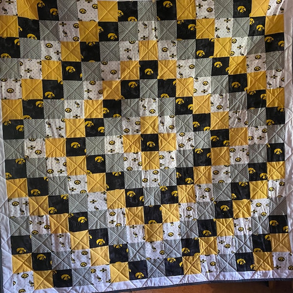 College Quilts Etsy
