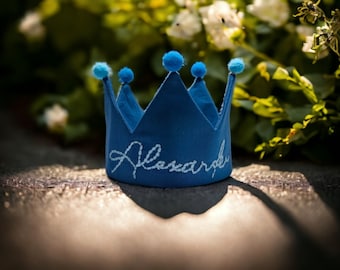 Handgestickte Krone für Geburtstage, benannte Geburtstagskrone, der erste Geburtstagspartyhut des Babys, Kleinkind-Geburtstagskrone, der erste Geburtstag des Jungen