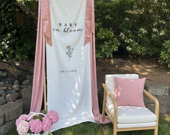 Niestandardowy znak na baby shower, Baby in Bloom, Materiałowy znak na baby shower, Znak „Witaj, maluszku”, Dekoracje na baby shower, Lniany znak powitalny na baby shower,
