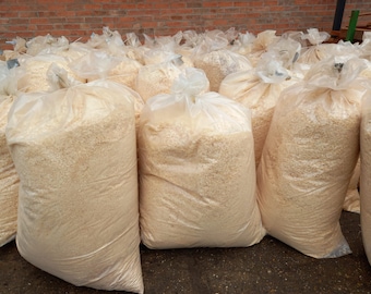 Aserrín de madera dura - Aserrín libre de químicos de una mezcla de madera dura local de Ontario - Bulk 70L 12lb