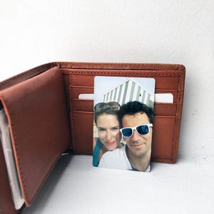 Photo + texte personnalisés sur carte en métal pour portefeuille. Cadeau, anniversaire, couple. Saint Valentin, petit ami, souvenir