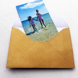 Personalisiertes Foto + Text auf Metallkarte für die Brieftasche. Geschenk, Geburtstag, Papa, Mama, Party. Gedruckt auf hochwertigem Metall.