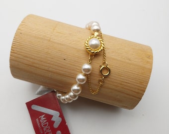 Vintage Mallorca pearl and gold-plated bracelet with Madreperla brand safety chain.