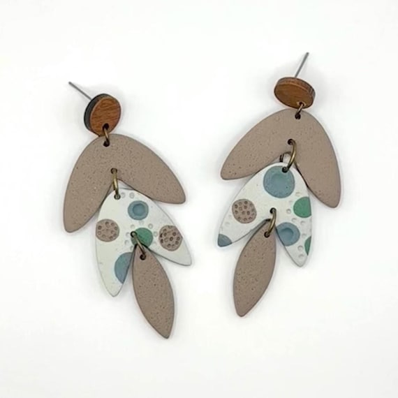 SERENE DROP EARRINGS