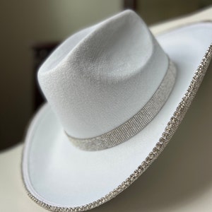 Cappello da cowboy occidentale per la sposa Festival Cappello da cowboy per concerto di musica country Cappello da sposa bianco per addio al nubilato Regalo per la sposa occidentale