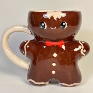 Taza con forma de hombrecito de jengibre - Taza de chocolate navideña 3D personalizada - Taza navideña fea y única para las fiestas - Regalo de taza adorable