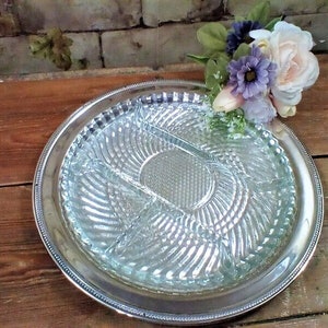 Vintage Silver Plate and Pressed Glass Snack Tray with Removable Glass Plate with Section, Oneida Snack Tray, Great Condition, 1970s