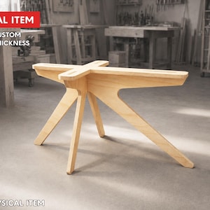 Può includere: Un tavolo in legno color chiaro con un design unico e moderno. Il tavolo ha un piano a forma di croce e gambe angolate. Il testo "DIGITAL ITEM" e "FREE CUSTOM SIZE & THICKNESS" sono visibili. Sono presenti anche le parole "NO PHYSICAL ITEM".