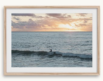 Oceaan zonsondergang surfer kunstfotografie print - California Coastal Wall Art, groot ingelijst of ingelijst surfkunstwerk voor woondecoratie