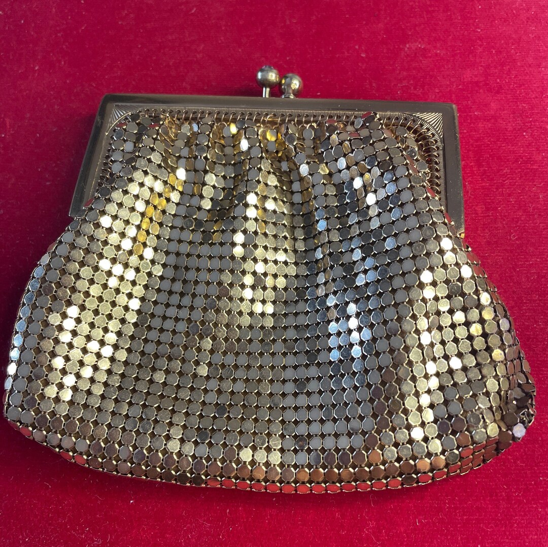 Urban Change Purse