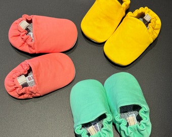 Poco Nido Mini Shoes | Eur 18, UK 2, 6-12m | Soft soled baby shoes | Baby slippers | First Shoes | Chrome Free Suede Sole