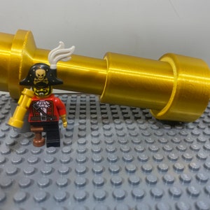 Giant Brick Pirate Telescope