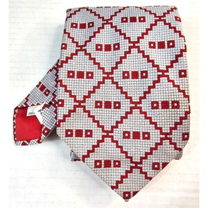 Vintage Beau Brummell Gentry Tie Red & White Geometric Pattern All Polyester
