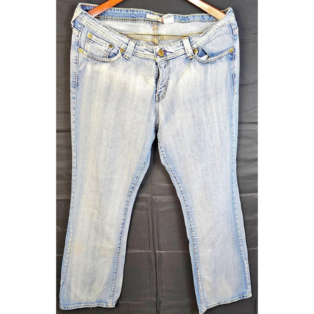 Vintage Levi's 518 Bootcut Jeans: Superlow Rise, Light Wash Size - Main Image