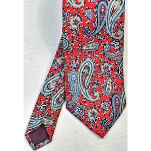 Vintage 1990s Ketch Red Paisley Necktie Silk Mens Tie Y2K