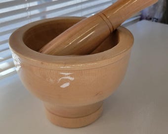 Hand Lathe Wooden Mortar and Pestle: Thai Laos Cooking