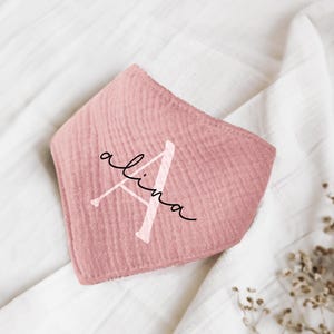 Nombre bufandas bufandas de cuello personalizables hechas de muselina bebé y niño bufandas triangulares paños de eructo algodón babero gasa, imagen, regalo
